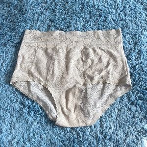 **NWT** Gray Lace High Rise Panties